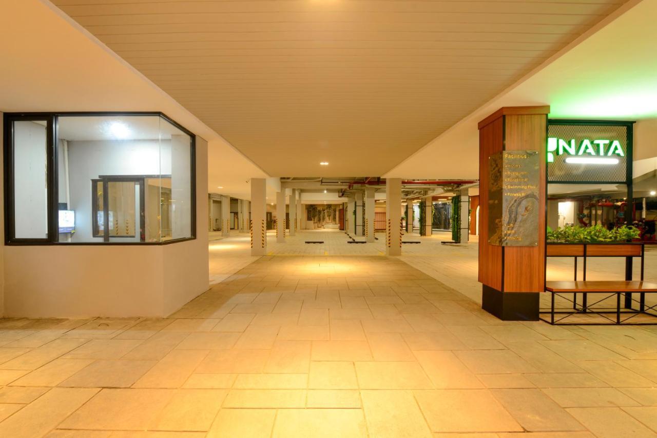 Nata Azana Hotel Solo Exteriör bild